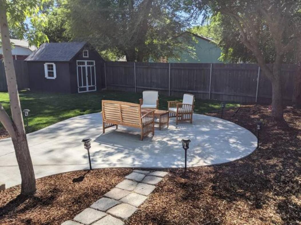 Little Blue Bungalow: Pet-Friendly Oasis near BSU and Downtown Boise Exterior photo