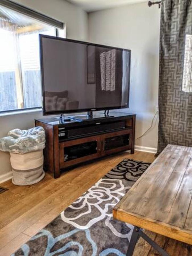 Little Blue Bungalow: Pet-Friendly Oasis near BSU and Downtown Boise Exterior photo