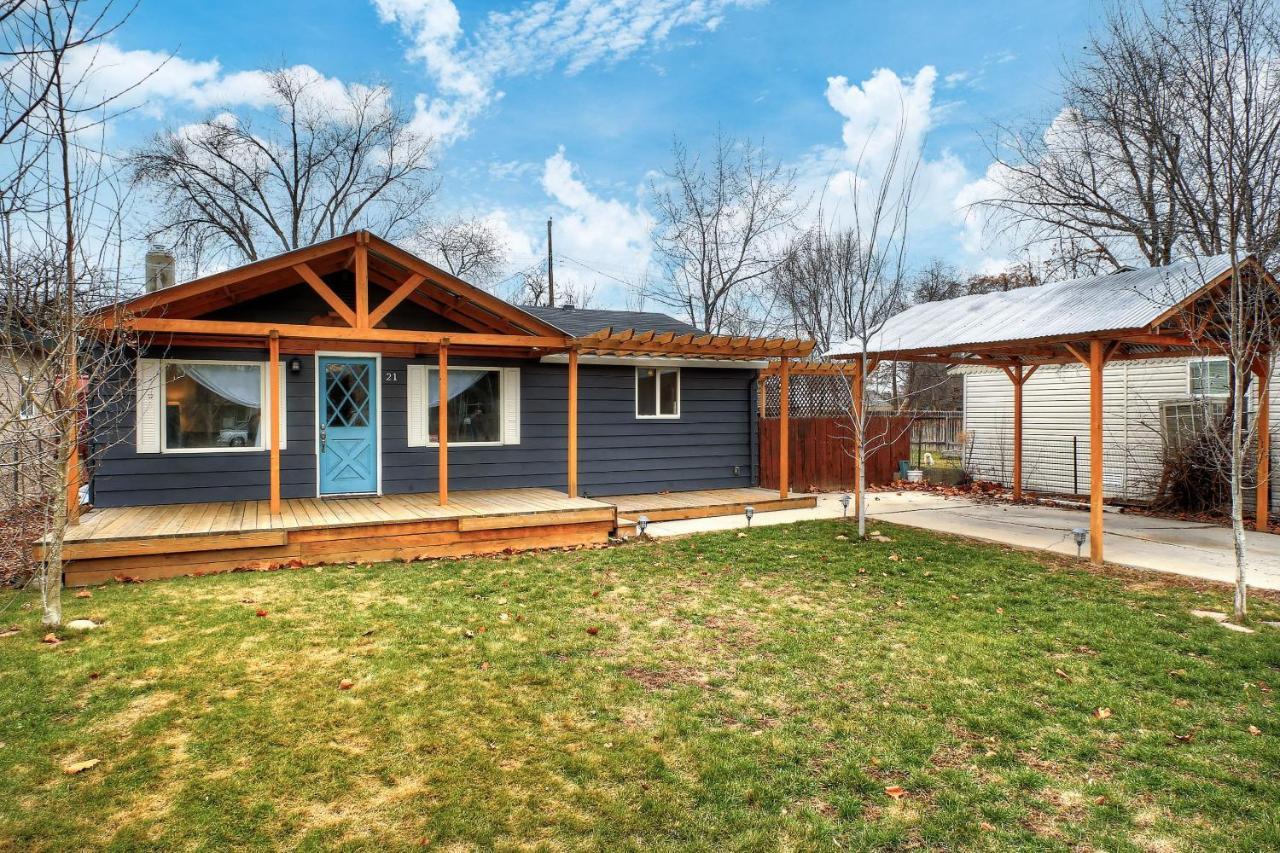 Little Blue Bungalow: Pet-Friendly Oasis near BSU and Downtown Boise Exterior photo