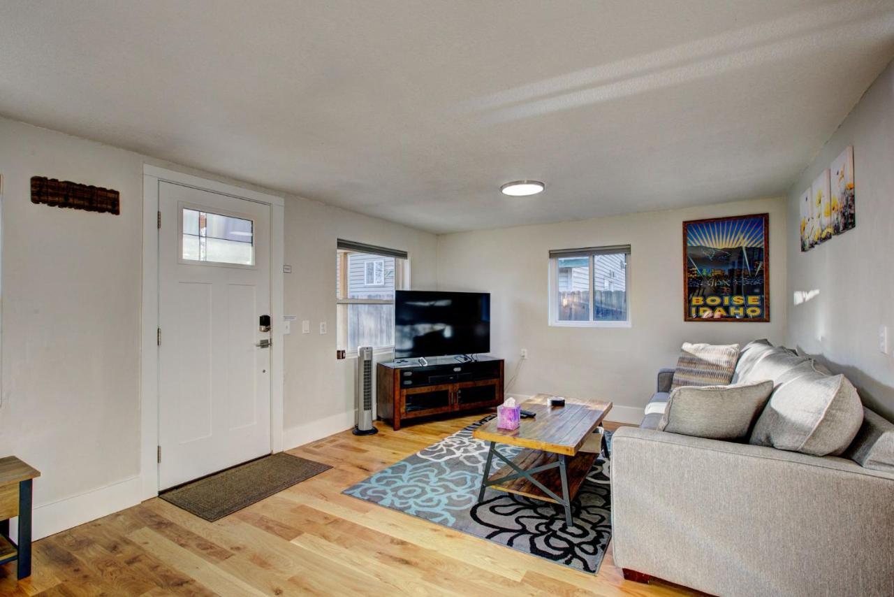 Little Blue Bungalow: Pet-Friendly Oasis near BSU and Downtown Boise Exterior photo