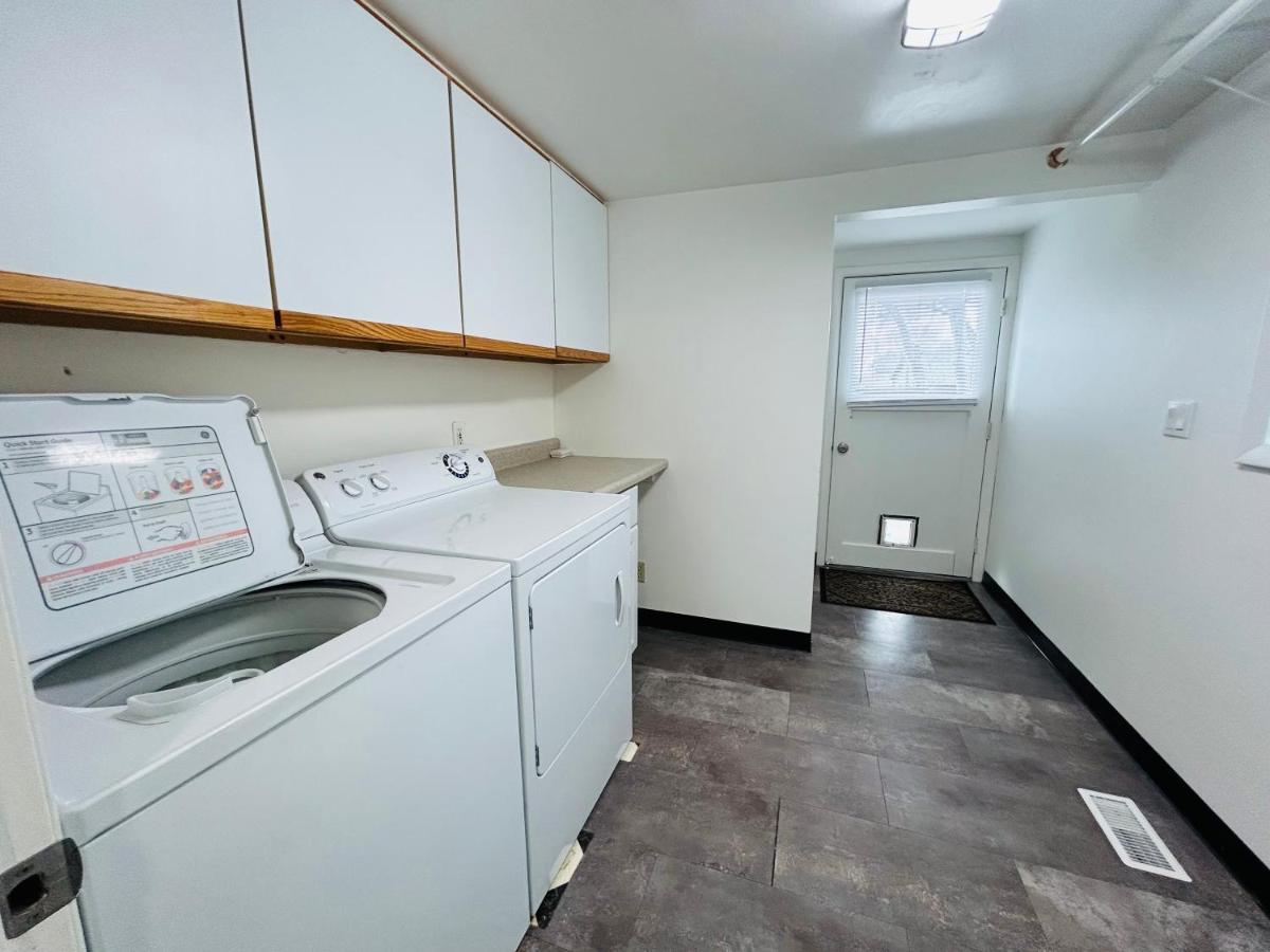 Little Blue Bungalow: Pet-Friendly Oasis near BSU and Downtown Boise Exterior photo