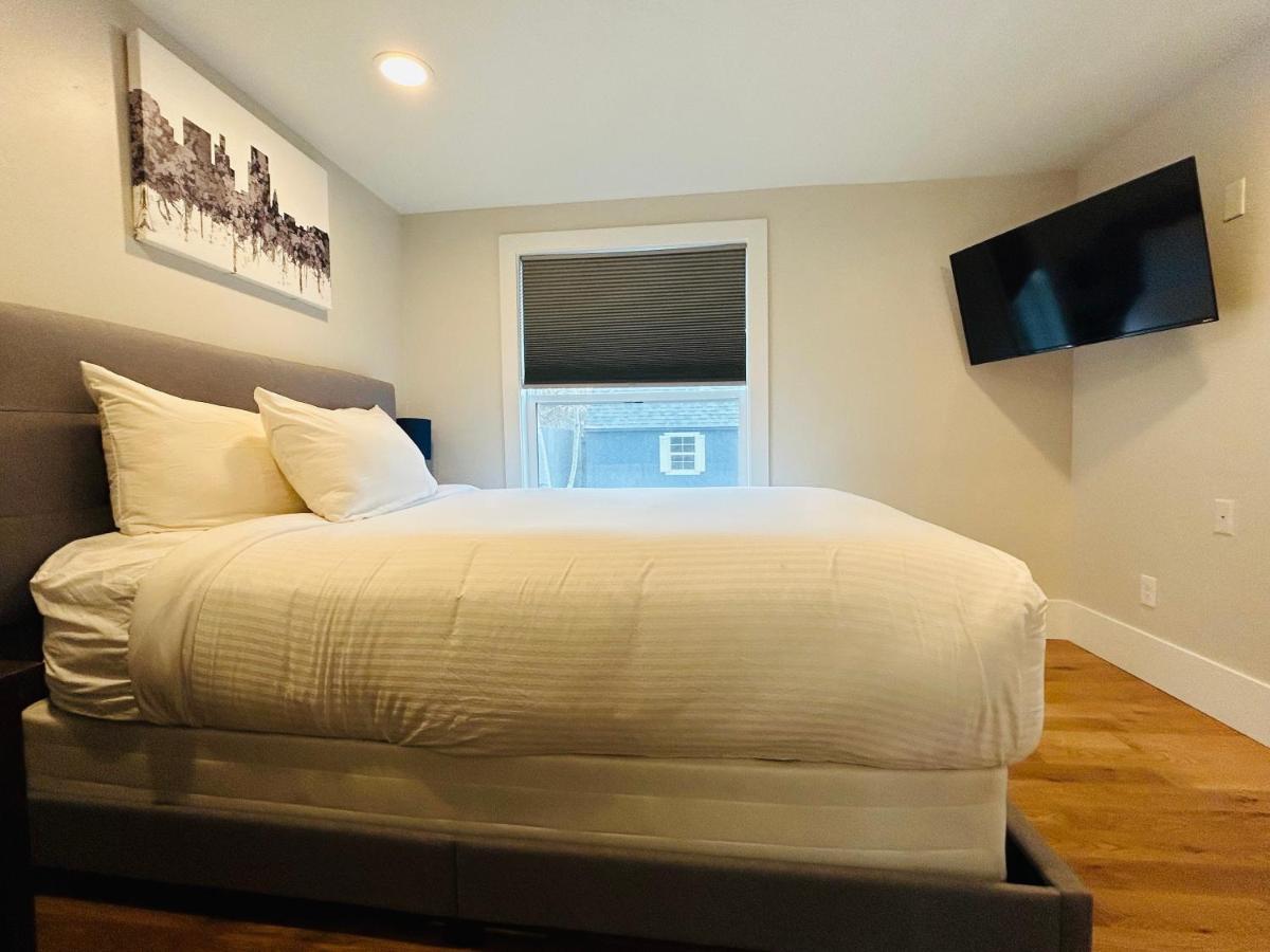 Little Blue Bungalow: Pet-Friendly Oasis near BSU and Downtown Boise Exterior photo