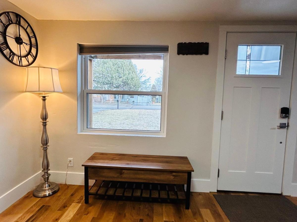Little Blue Bungalow: Pet-Friendly Oasis near BSU and Downtown Boise Exterior photo