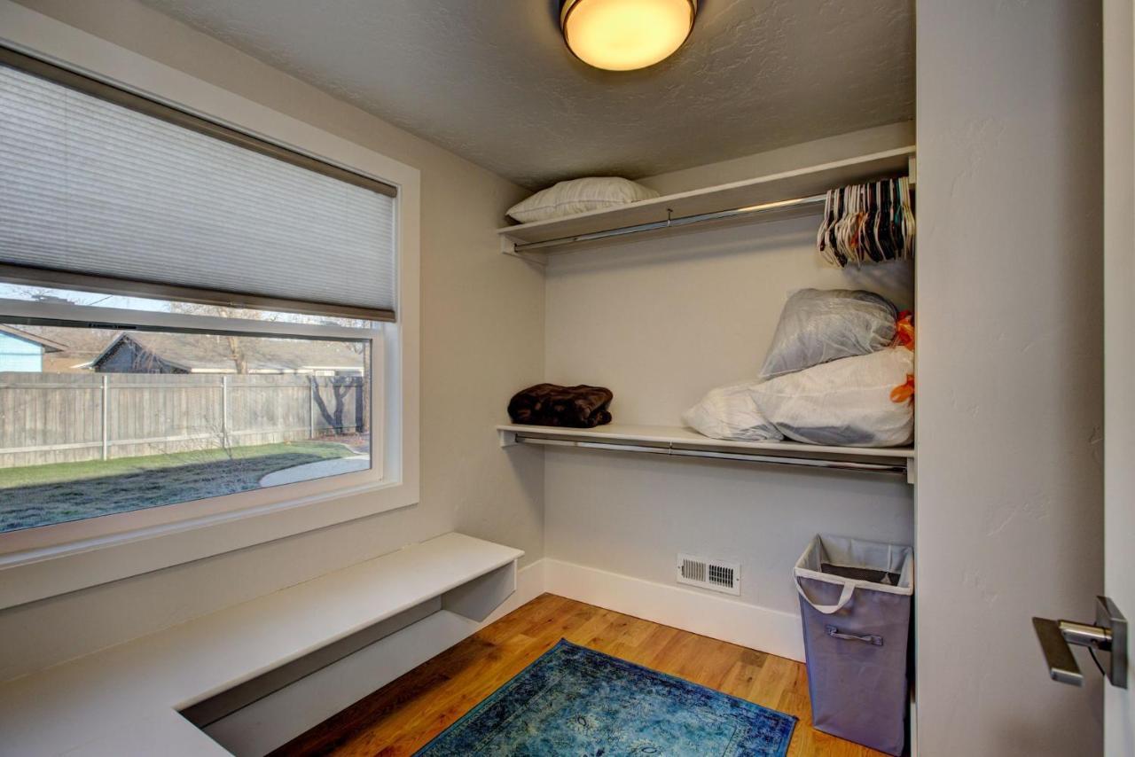 Little Blue Bungalow: Pet-Friendly Oasis near BSU and Downtown Boise Exterior photo